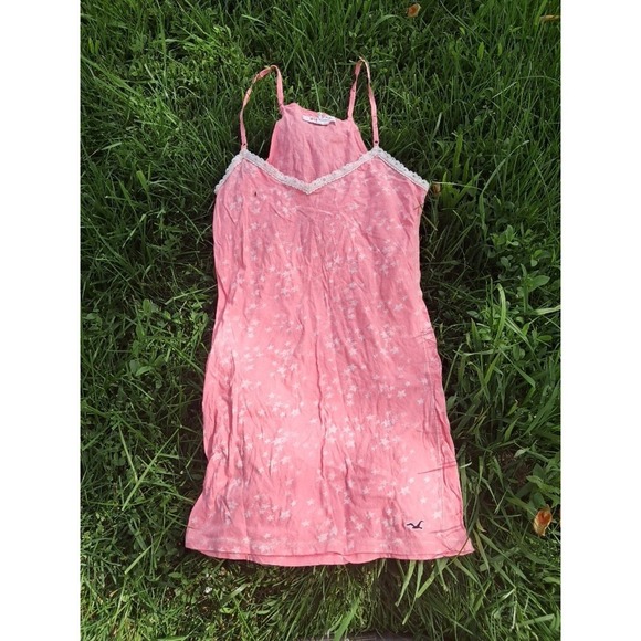 Hollister Tops - Vintage Y2K Hollister Stretchy Trim Cami Womens Medium Bella Swan m/e